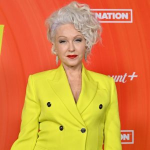 Cyndi Lauper Biography